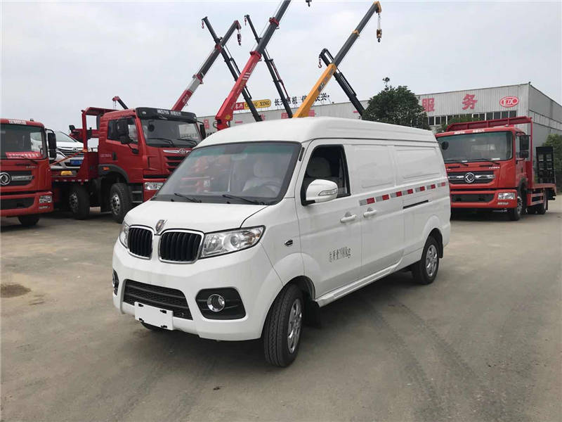 金杯國(guó)六小海獅X30L冷藏車